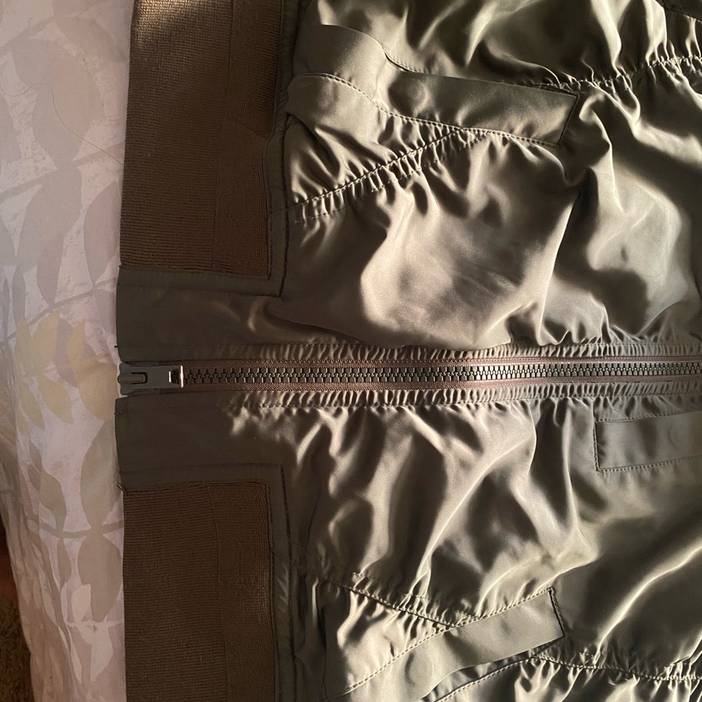 Vince ruched shell hooded bomber jacket - Picture 11 of 13